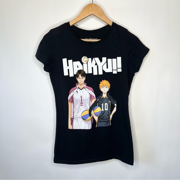 HAIKYU! CRUNCHYROLL ANIME GRAPHIC TEE SMALL SHIRT SHORT SLEEVE - Picture 1 of 4